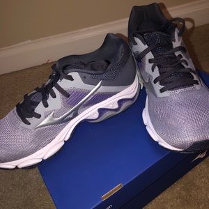 Women’s Mizuno Wave Inspire 16 running shoes